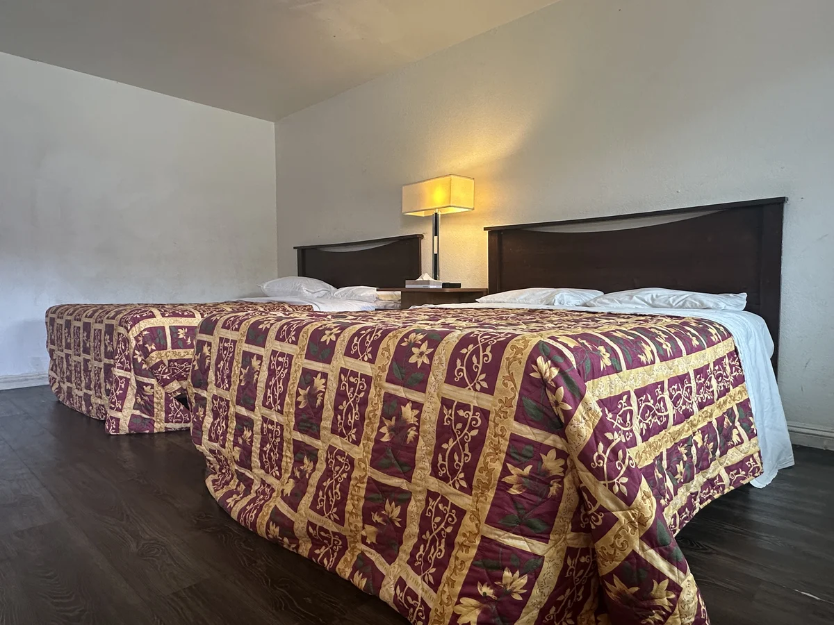 Double Queen Beds - Image 1