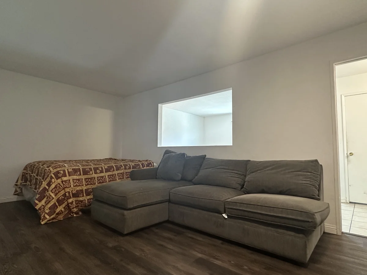 Double Queen Bed Suite - Image 1